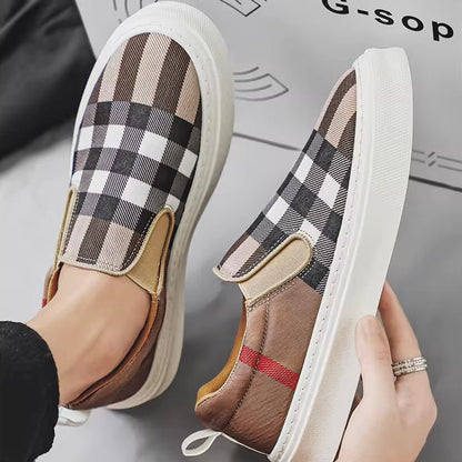 Men's Slip-On Sneakers with Plaid Pattern and Padded Insole