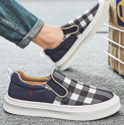 Men's Slip-On Sneakers with Plaid Pattern and Padded Insole