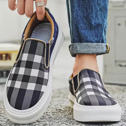 Men's Slip-On Sneakers with Plaid Pattern and Padded Insole