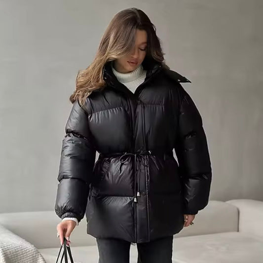 Giacca Puffer Invernale da Donna con Vita Regolabile e Collo Alto