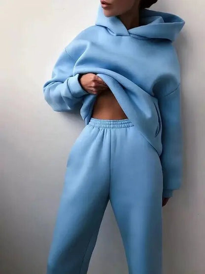Completo caldo con felpa e pantaloni della tuta da donna I Ideale per l'inverno