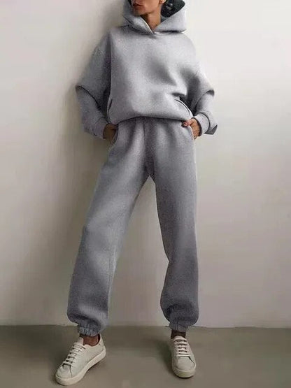 Completo caldo con felpa e pantaloni della tuta da donna I Ideale per l'inverno