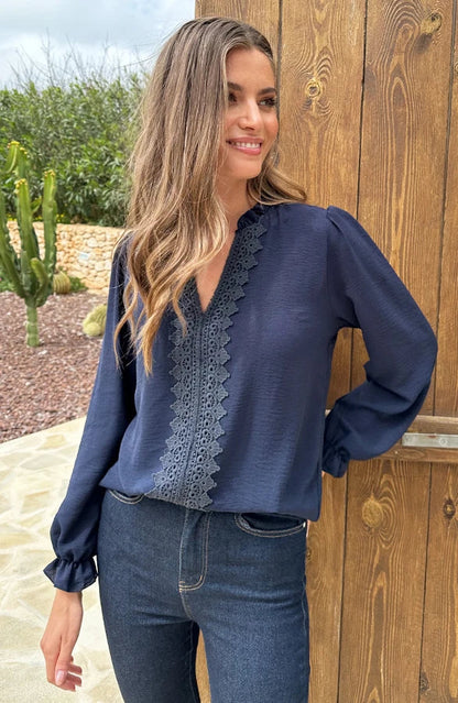 Blusa da Donna con Dettagli in Pizzo e Scollo a V