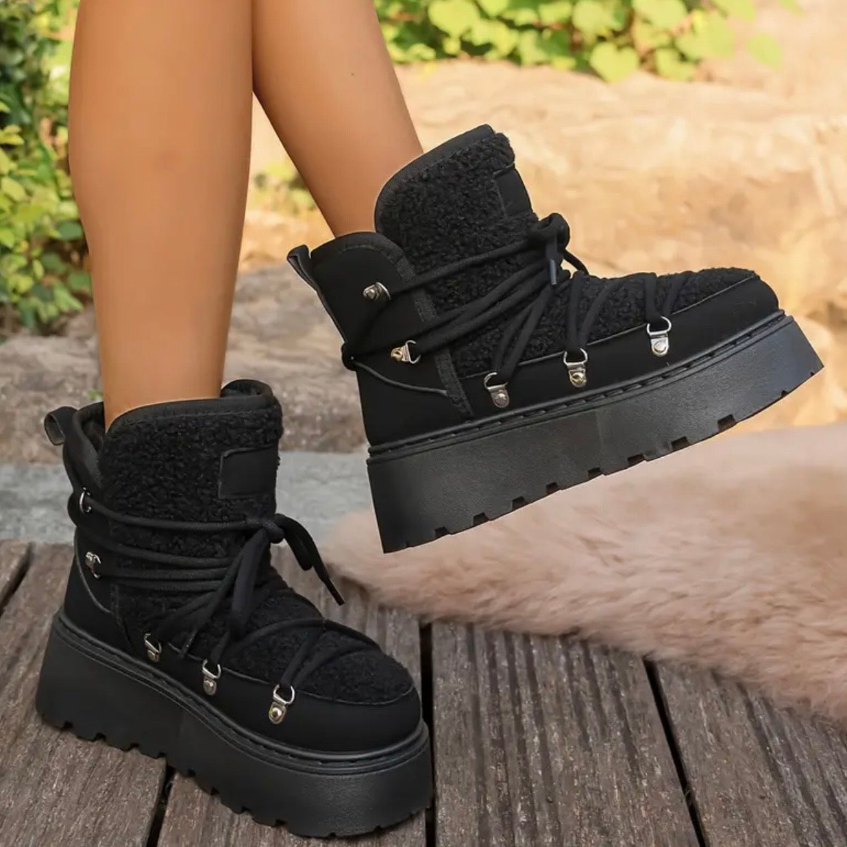 Dames vinterstøvler med forhøjet platform og polstret indersål