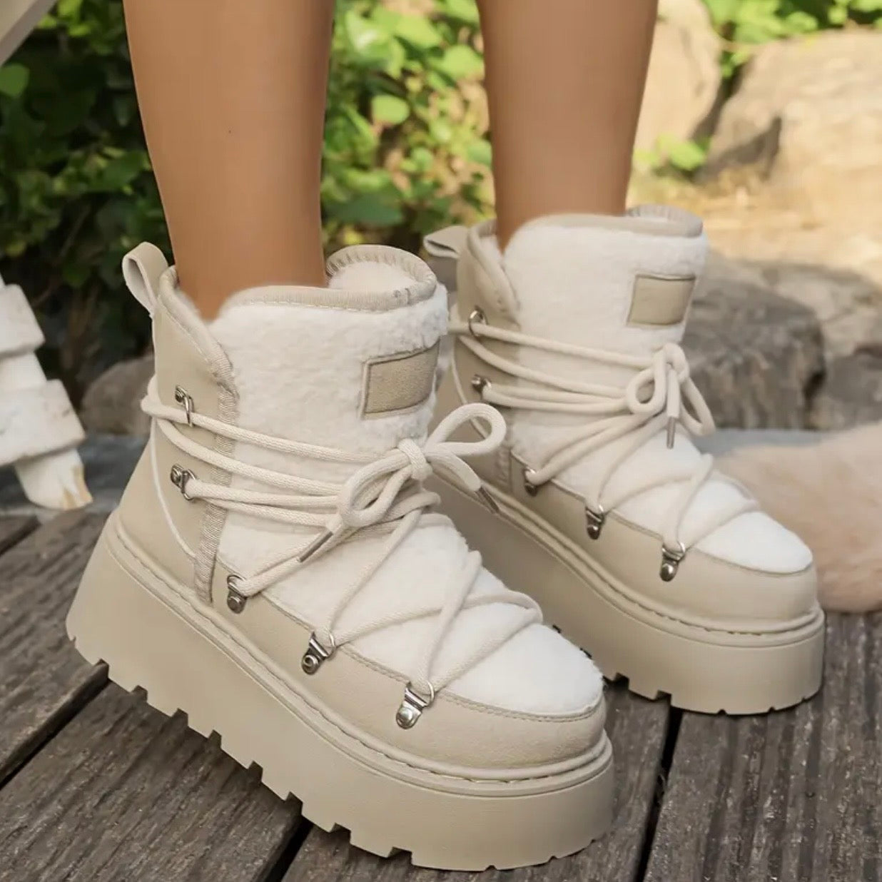 Dames vinterstøvler med forhøjet platform og polstret indersål