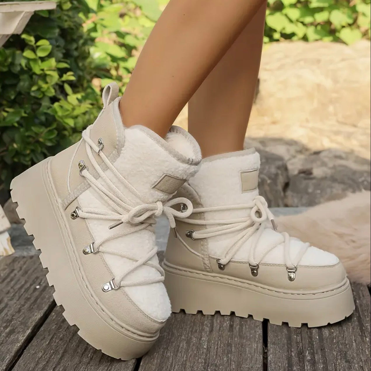 Dames vinterstøvler med forhøjet platform og polstret indersål