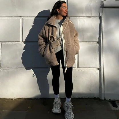 Giacca Invernale da Donna con Cappuccio, Cerniera e Tasche Frontali