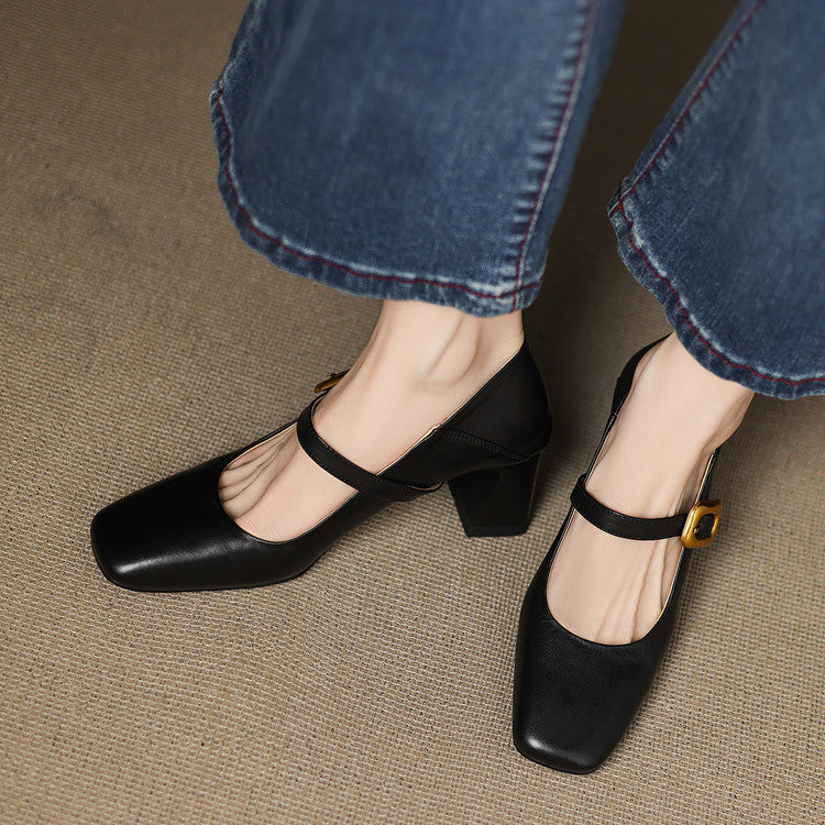 Décolleté da Donna Punta Quadrata Fibbia Oro Design Strutturato