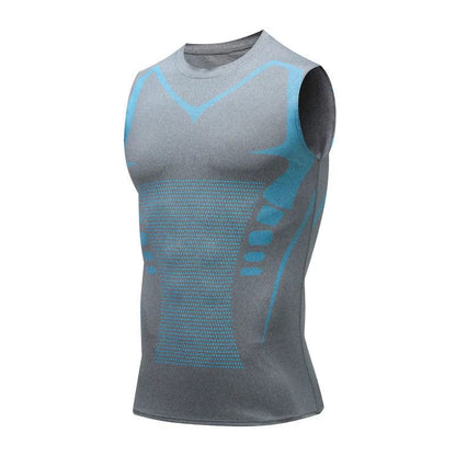 Canotta sportiva grigia senza maniche, design ergonomico, dettagli blu, tessuto traspirante, ideale per allenamento e fitness.