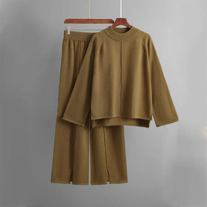 Komplet loungewear til kvinder med rundhalset sweater og bukser med vide ben