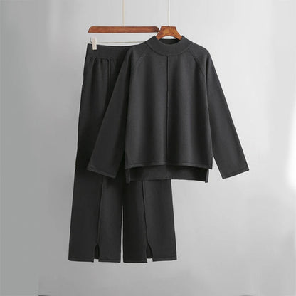 Komplet loungewear til kvinder med rundhalset sweater og bukser med vide ben