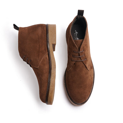 Stivaletti da uomo con finitura in camoscio e suola in gomma antiscivolo