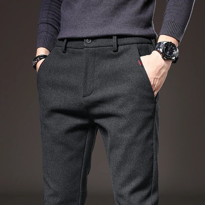 Pantaloni Slim Fit Eleganti e Versatili