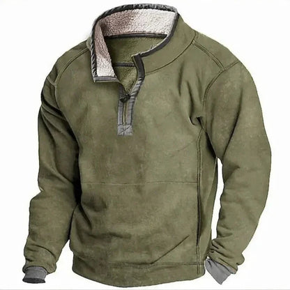 Maglione verde oliva con cerniera e fodera in pile, design casual e caldo, ideale per l'inverno. Abbigliamento uomo, moda autunno-inverno.