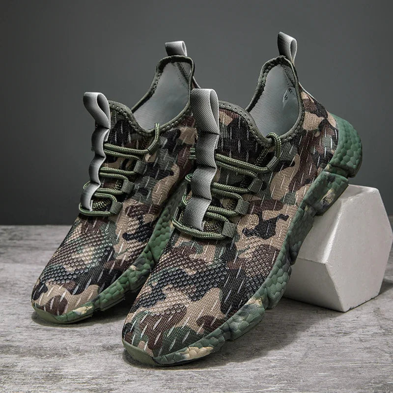 Sneakers da Uomo Tomaia in Mesh Traspirante Design Camo Suola Spessa