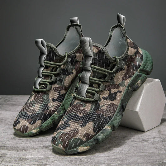 Sneakers da Uomo Tomaia in Mesh Traspirante Design Camo Suola Spessa