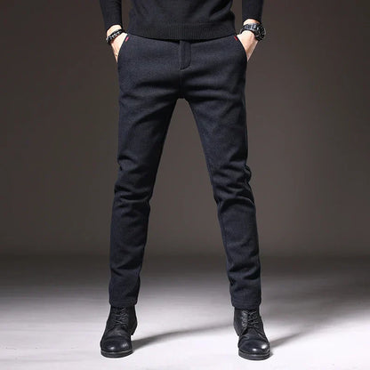 Pantaloni Slim Fit Eleganti e Versatili