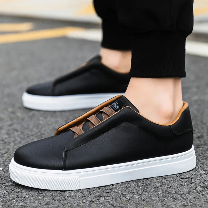 Sneakers da Uomo Design Minimalista Suola Flessibile Calzata Affusolata