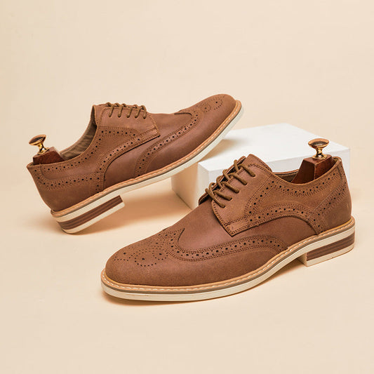 Scarpe da Uomo Stringate con Punta a Coda di Rondine e Dettagli Brogue