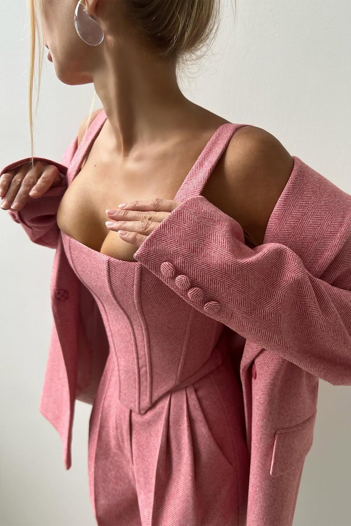 Completo da Uomo in Tre Pezzi con Blazer Doppio Petto, Pantaloni Coordinati e Top Interno