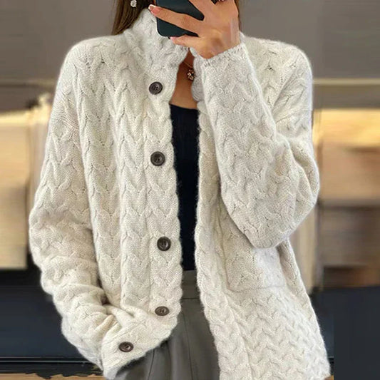 Cardigan in maglia caldo e morbido con vestibilità comoda ideale per l'autunno