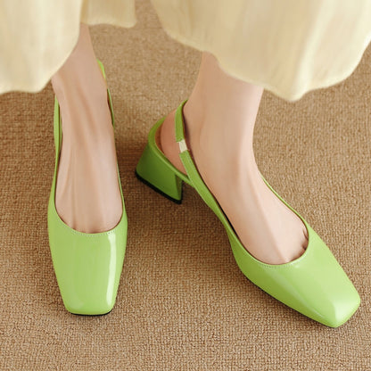 Décolleté Slingback da Donna Punta Quadrata Tacco a Blocco Finitura Lucida