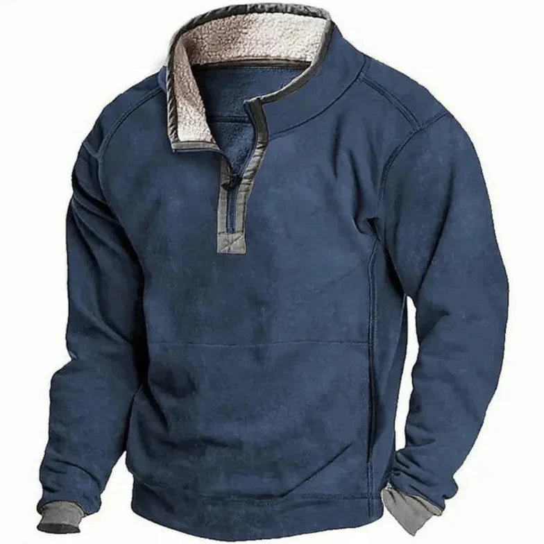 Felpa blu con colletto alto e fodera in pile, design casual e caldo, ideale per l'inverno. Abbigliamento uomo, moda autunno-inverno.