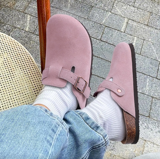 Clogs donna eleganti con design slip-on materiali resistenti e stile versatile