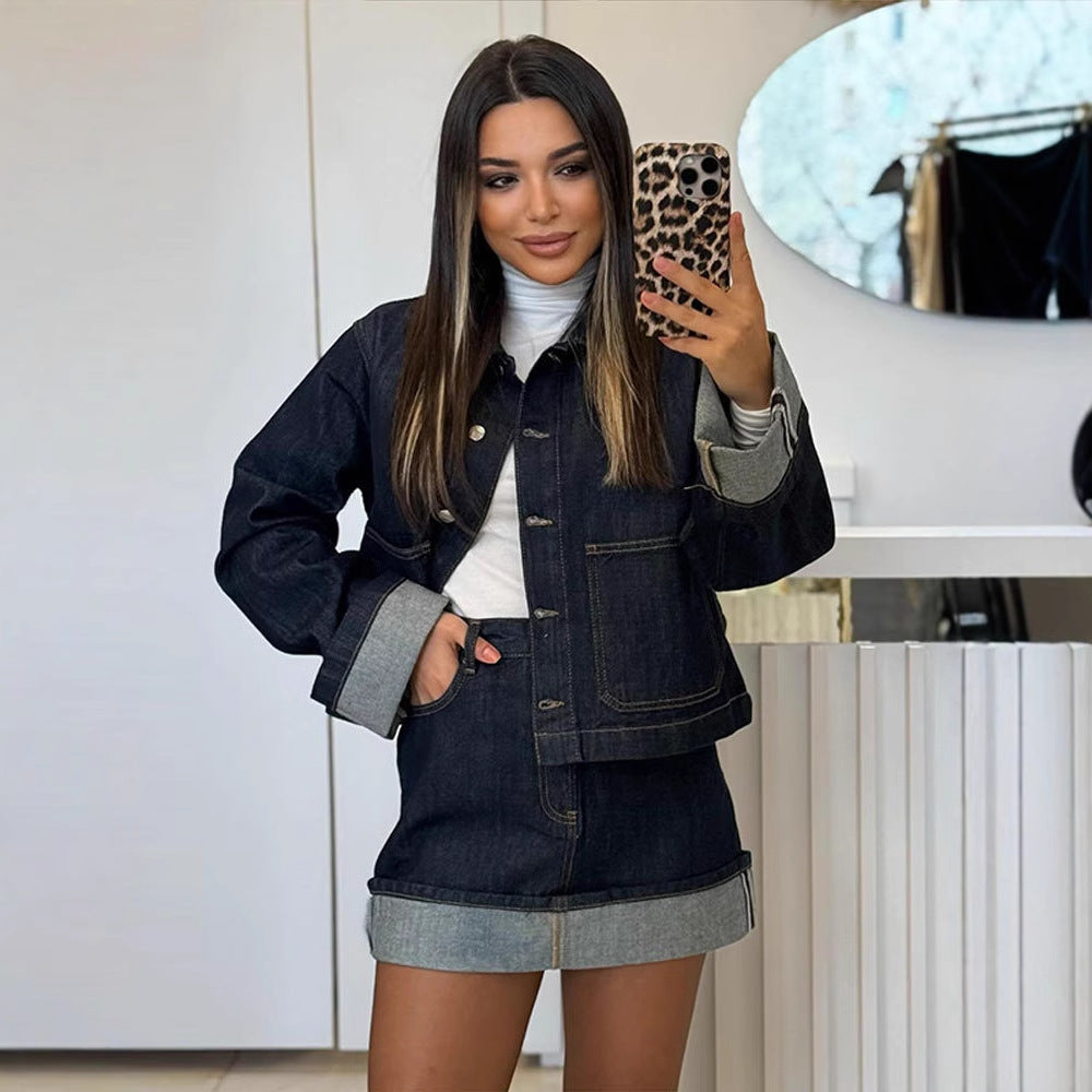 Giacca Corta Donna in Denim con Colletto Polo e Chiusura a Bottoni