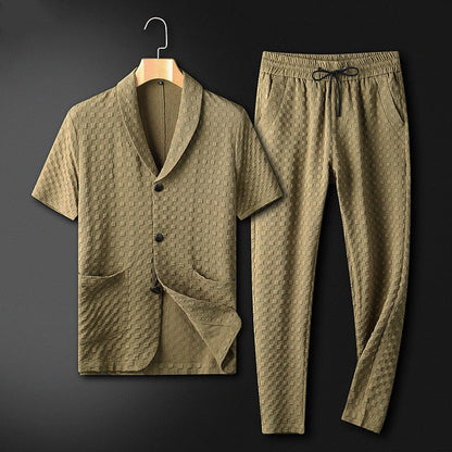 Set estivo a due pezzi con camicia a maniche corte e pantaloncini traspiranti