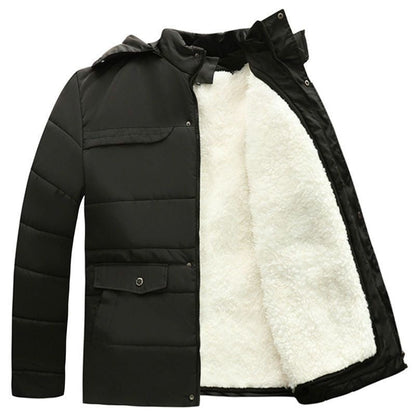Giacca invernale nera con cappuccio, imbottitura interna in pelliccia sintetica bianca, tasche frontali, ideale per climi freddi.