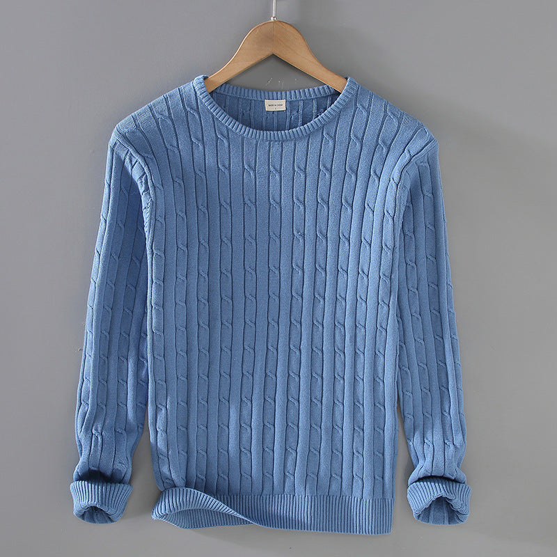 Maglione blu in lana intrecciata su gruccia, design a coste, maniche lunghe, ideale per moda autunno inverno, abbigliamento casual elegante.