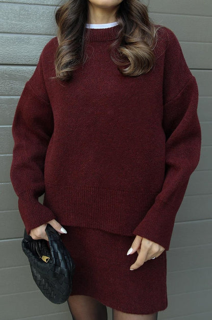 Completo Donna a Due Pezzi con Maglione Oversize e Gonna Slim