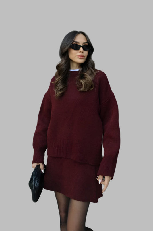 Completo Donna a Due Pezzi con Maglione Oversize e Gonna Slim