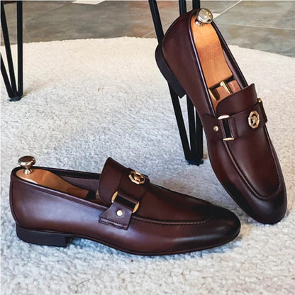 Mocassini da Uomo Slip-On con Fibbia Decorativa e Design Lineare