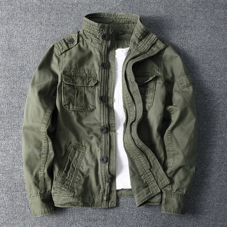 Giacca Leggera da Uomo con Stampa Camo, Chiusura con Bottoni e Tasche Multiple