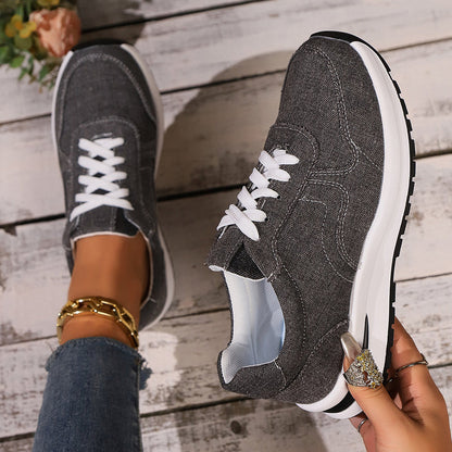Scarpe Sportive da Donna con Zeppa Allacciatura Punta Tonda e Tacco Medio