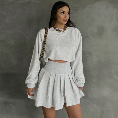 Completo Autunnale da Donna con Maglione in Maglia e Gonna Plissettata a Maniche Lunghe in Microelastic