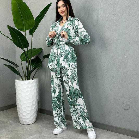 Completo Primaverile da Donna in Due Pezzi con Stampa Digitale a Tema Vegetale e Dettaglio Lacci