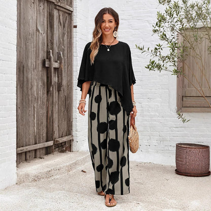 Completo Estivo da Donna con Pantaloni e Top a Mezza Manica con Motivo Astratto