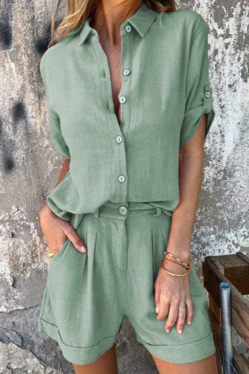Completo da Donna a Due Pezzi Primavera Estate in Cotone-Lino con Camicia a Mezza Manica e Pantaloncini con Tasche
