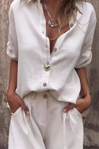 Completo da Donna a Due Pezzi Primavera Estate in Cotone-Lino con Camicia a Mezza Manica e Pantaloncini con Tasche