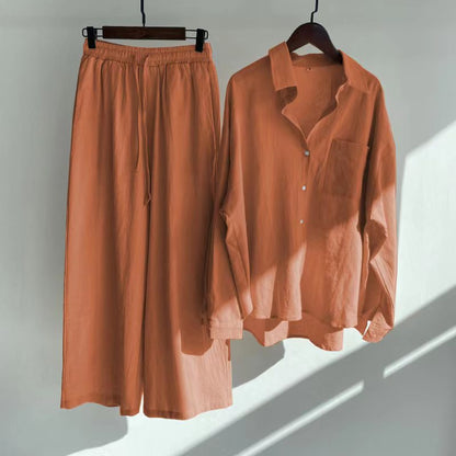 Completo da Donna a Due Pezzi in Cotone-Lino con Camicia e Pantaloni Capri a Vita Alta con Tasche