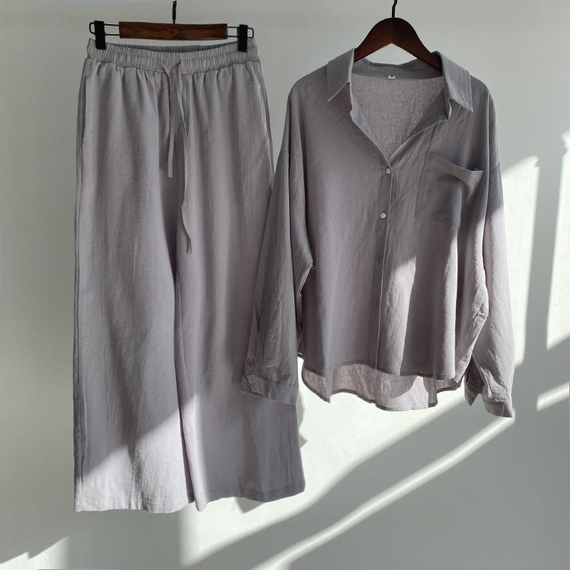 Completo da Donna a Due Pezzi in Cotone-Lino con Camicia e Pantaloni Capri a Vita Alta con Tasche