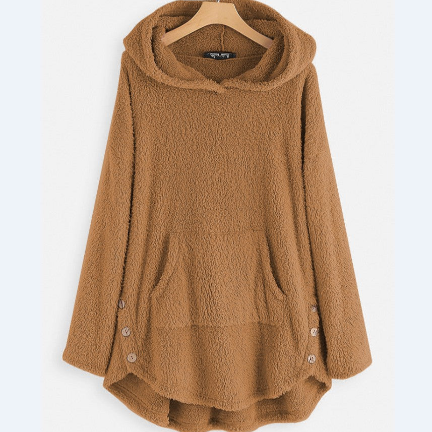 Maglione oversize marrone con cappuccio, tessuto in pile morbido, bottoni decorativi, ideale per moda autunno inverno, abbigliamento casual donna.