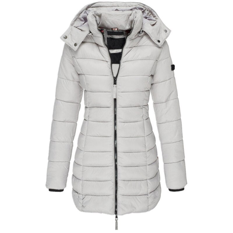 Giacca invernale donna bianca con cappuccio, imbottita, chiusura zip frontale, design trapuntato, ideale per freddo, moda inverno, abbigliamento casual.