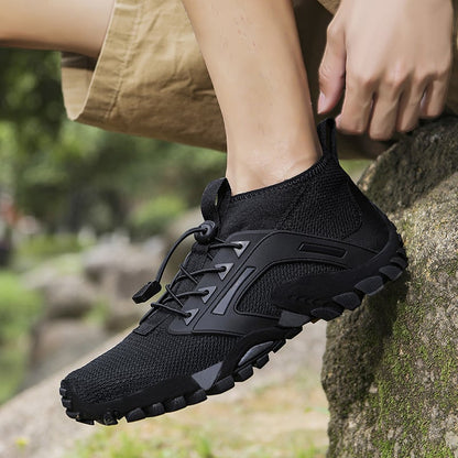 Herretrekkingstøvler med mellemhøjt skaft og skridsikker gummisål til udendørs brug