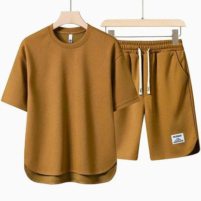 Set due pezzi con shorts e camicia ideale per l'estate