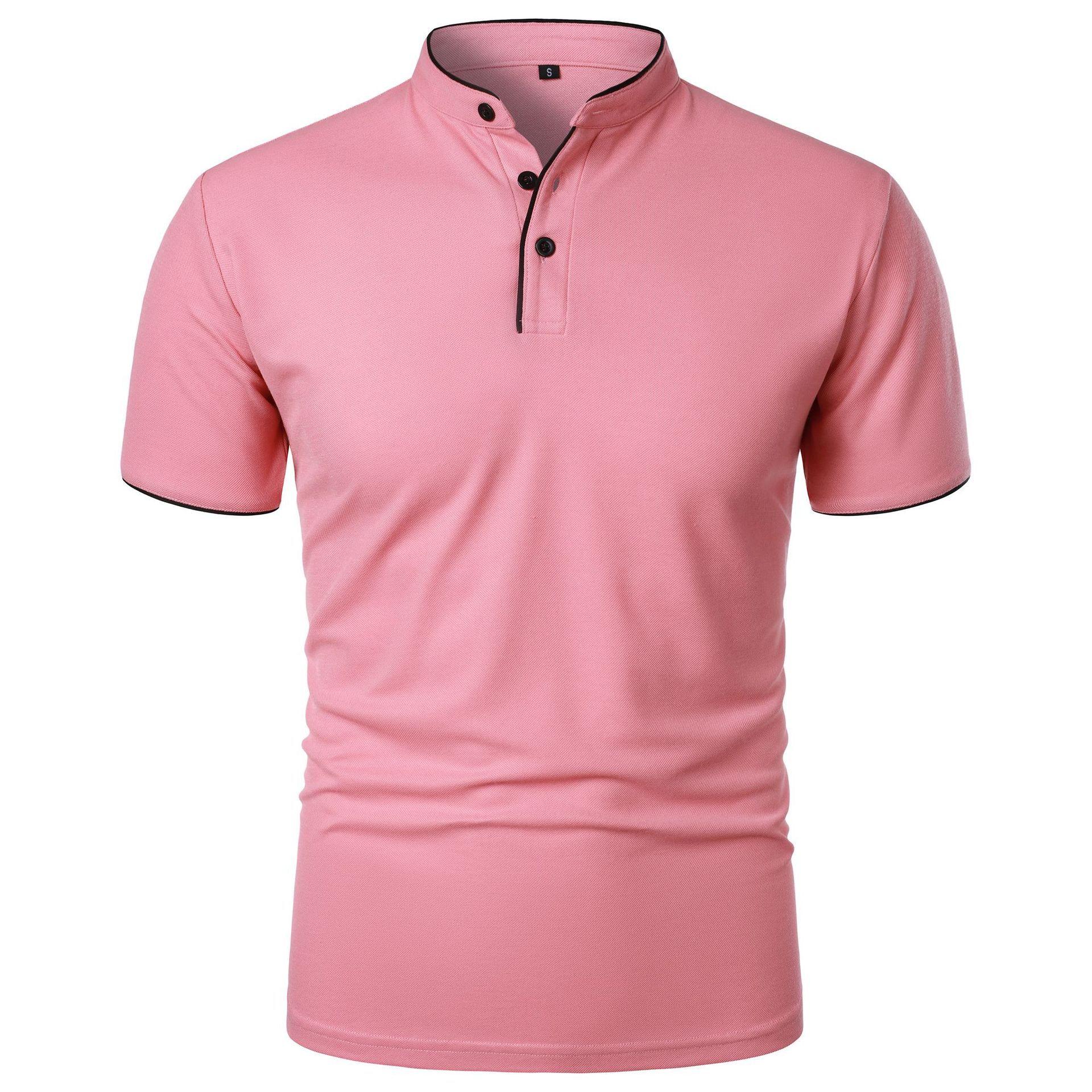 Maglietta rosa a maniche corte con colletto alla coreana e bottoni neri, design moderno ed elegante, ideale per moda uomo casual.