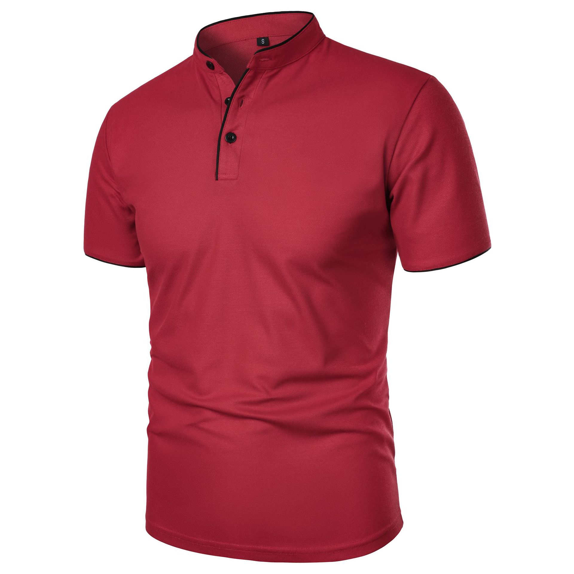 Polo rossa da uomo con colletto alla coreana e bottoni, maniche corte, tessuto in cotone. Elegante e casual, ideale per moda estiva.